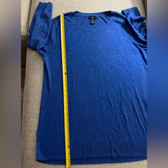 LOVELY GAP BLUE THIN KNIT SWEATER 3/4 SLEEVE - Picture 9 of 11